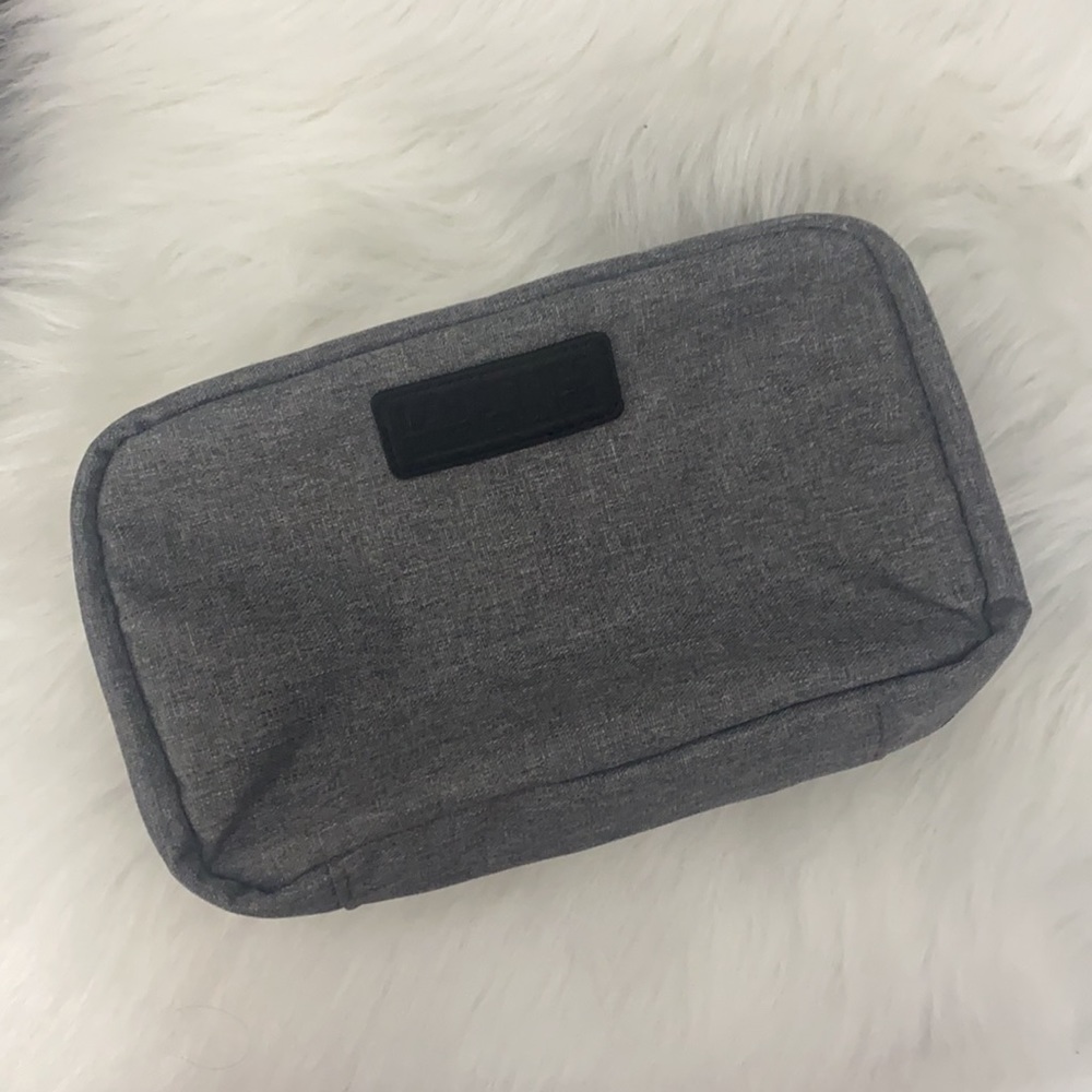 Grey Lab Series Toiletry Bag / Dopp Kit / Travel Bag - 2 compartments